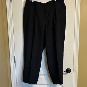 Liz Claiborne Woman Classic Black Dress Pants. 20 petite